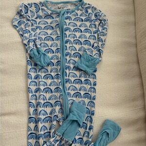Little Sleepies blue rainbow zippy